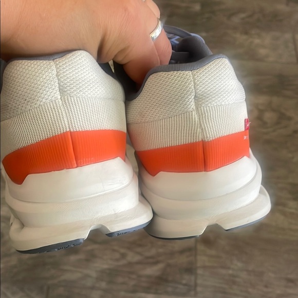 On CloudWomen shoes - White and periwinkles - Picture 4 of 9